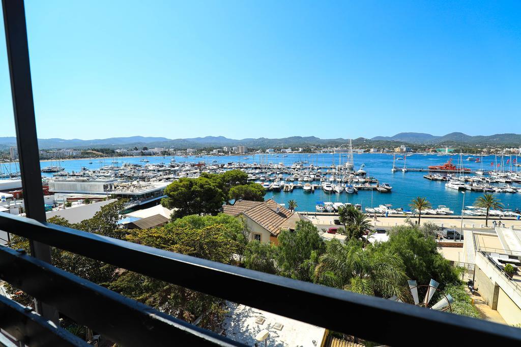 Es Mitjorn Hotel San Antonio  Buitenkant foto